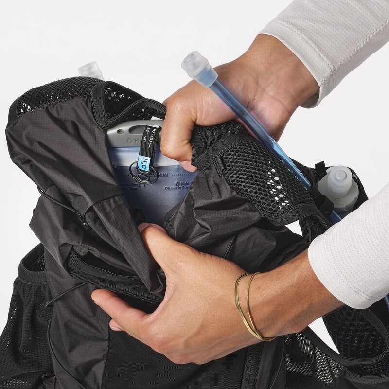 Salomon Rucksack ACTIVE SKIN 12 SET RED - ROTE DAHLIE/HIGH RISK RED