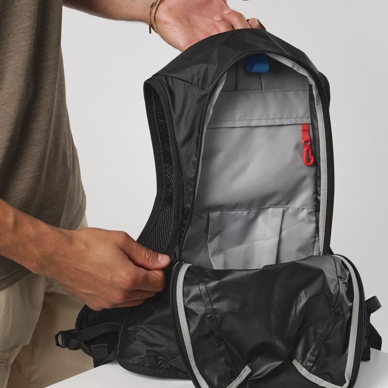 Salomon Rucksack CROSS 8 - SCHWARZ